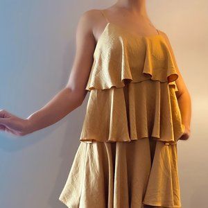 NA-KD GOLD DRESS